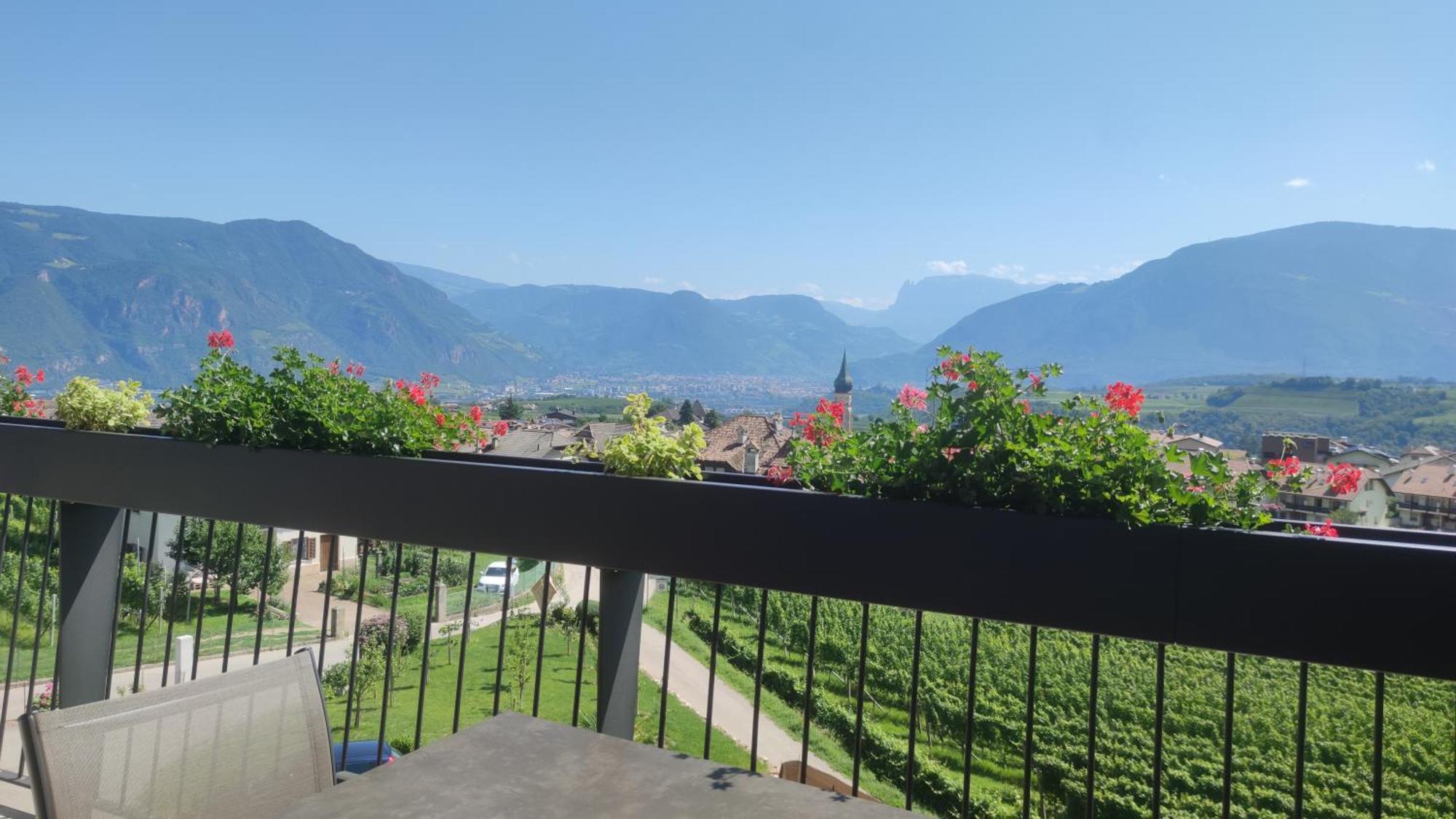 Highlight Apartments Appiano Sulla Strada Del Vino Bagian luar foto