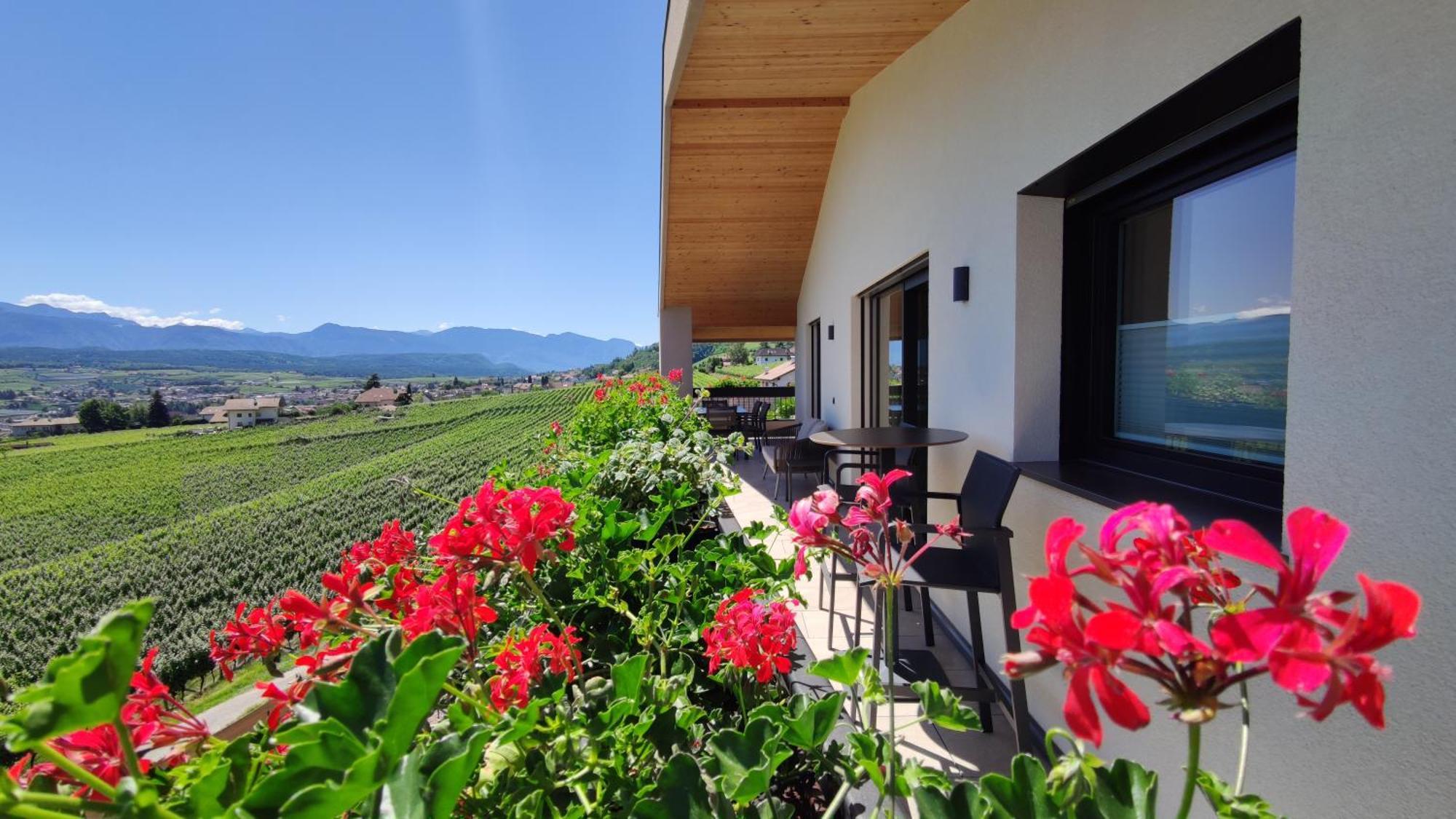 Highlight Apartments Appiano Sulla Strada Del Vino Bagian luar foto